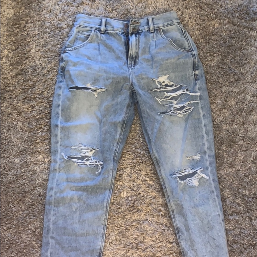 American Eagle Mom jeans